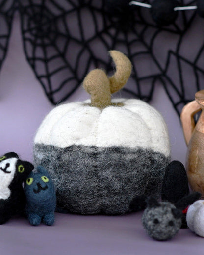 Jouet pour enfants en feutre citrouille d'Halloween